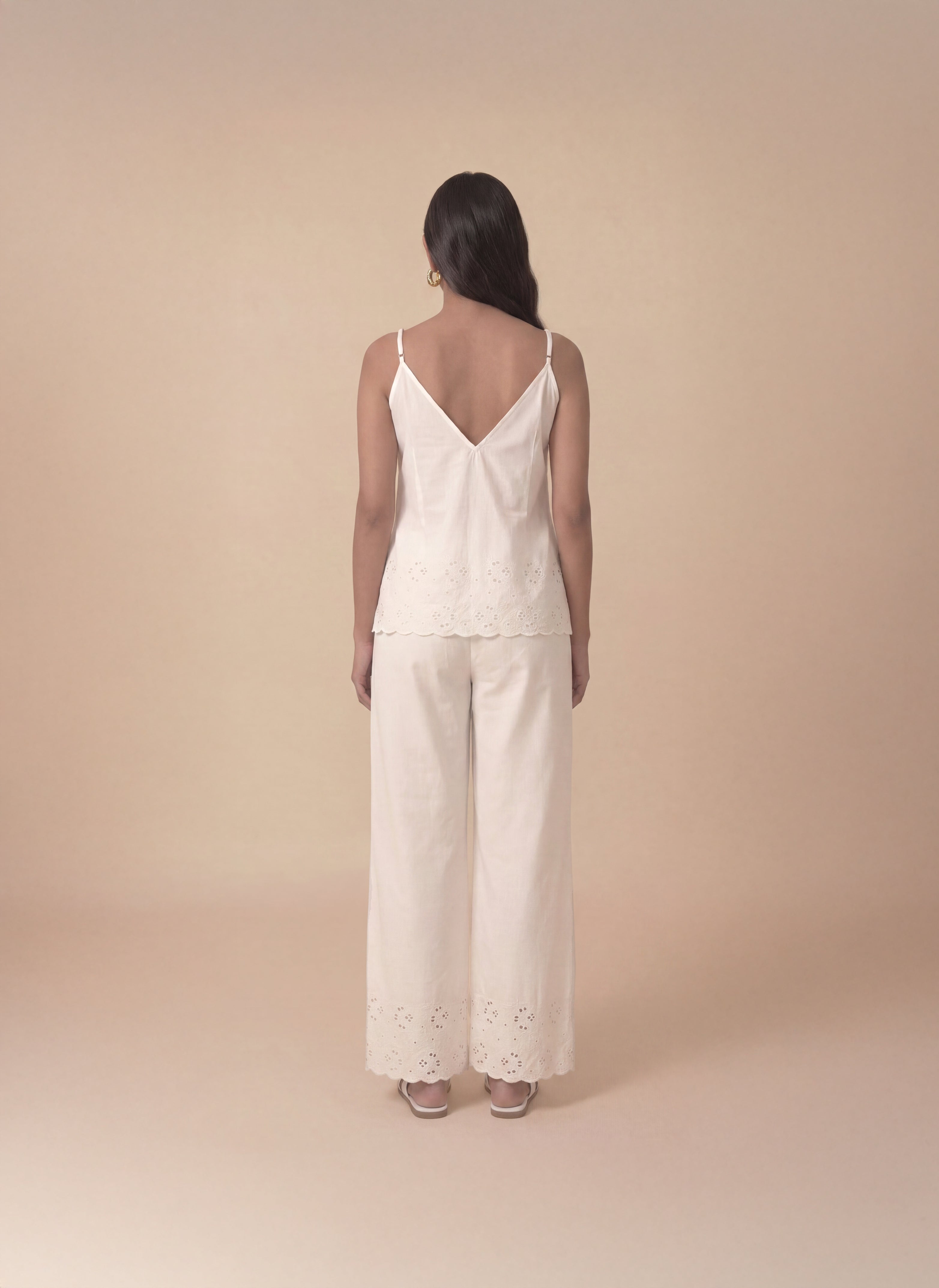 Ivory Schiffli Lounge Set